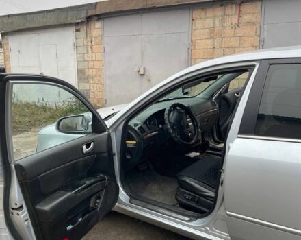 Сірий Хендай Соната, об'ємом двигуна 2.4 л та пробігом 246 тис. км за 5700 $, фото 5 на Automoto.ua