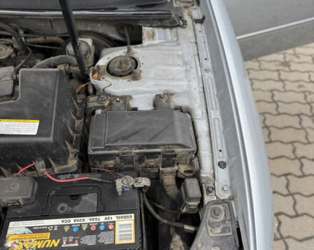 Серый Хендай Соната, объемом двигателя 2.36 л и пробегом 307 тыс. км за 5550 $, фото 45 на Automoto.ua