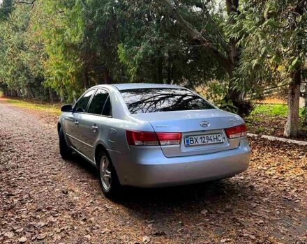 Серый Хендай Соната, объемом двигателя 2 л и пробегом 270 тыс. км за 5100 $, фото 4 на Automoto.ua