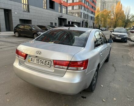 Серый Хендай Соната, объемом двигателя 2 л и пробегом 271 тыс. км за 4250 $, фото 6 на Automoto.ua