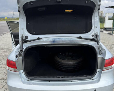 Серый Хендай Соната, объемом двигателя 2.36 л и пробегом 307 тыс. км за 5550 $, фото 32 на Automoto.ua