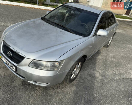 Сірий Хендай Соната, об'ємом двигуна 2 л та пробігом 420 тис. км за 3500 $, фото 7 на Automoto.ua