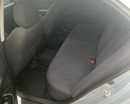 Серый Хендай Соната, объемом двигателя 2 л и пробегом 233 тыс. км за 5200 $, фото 2 на Automoto.ua