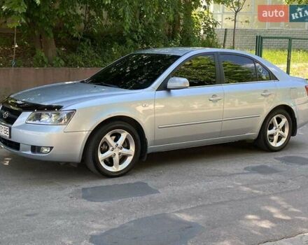Хендай Соната 2007 в Черновцах на Automoto.ua Серый Хендай Соната, объемом двигателя 2.4 л и пробегом 135 тыс. км за 6000 $, фото 19 на Automoto.ua