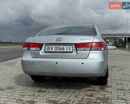 Серый Хендай Соната, объемом двигателя 2.36 л и пробегом 307 тыс. км за 5550 $, фото 19 на Automoto.ua