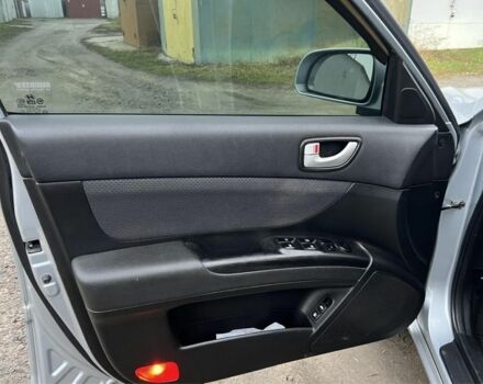 Серый Хендай Соната, объемом двигателя 2 л и пробегом 191 тыс. км за 5950 $, фото 15 на Automoto.ua