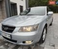 Сірий Хендай Соната, об'ємом двигуна 2 л та пробігом 126 тис. км за 5999 $, фото 5 на Automoto.ua