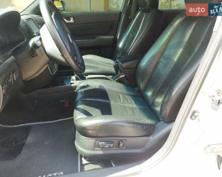 Хендай Соната 2007 в Черновцах на Automoto.ua Серый Хендай Соната, объемом двигателя 2.4 л и пробегом 135 тыс. км за 6000 $, фото 16 на Automoto.ua
