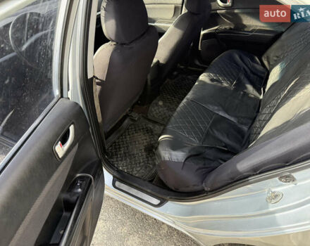 Сірий Хендай Соната, об'ємом двигуна 2 л та пробігом 420 тис. км за 3500 $, фото 9 на Automoto.ua