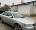 Сірий Хендай Соната, об'ємом двигуна 2.4 л та пробігом 246 тис. км за 5700 $, фото 1 на Automoto.ua
