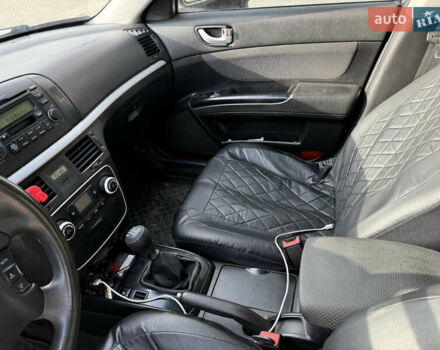 Сірий Хендай Соната, об'ємом двигуна 2 л та пробігом 420 тис. км за 3500 $, фото 12 на Automoto.ua