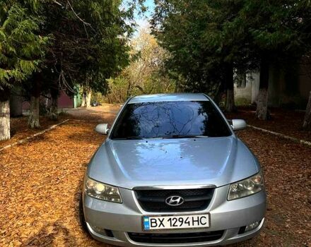 Серый Хендай Соната, объемом двигателя 2 л и пробегом 270 тыс. км за 5100 $, фото 5 на Automoto.ua