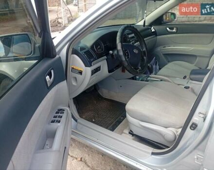 Сірий Хендай Соната, об'ємом двигуна 3.34 л та пробігом 190 тис. км за 5300 $, фото 7 на Automoto.ua