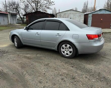 Серый Хендай Соната, объемом двигателя 2 л и пробегом 191 тыс. км за 5950 $, фото 5 на Automoto.ua