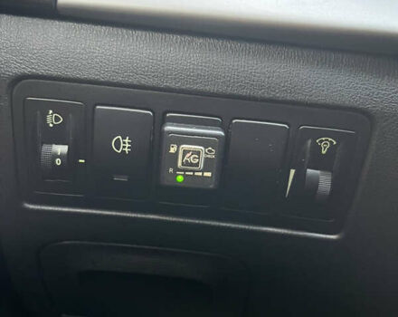 Серый Хендай Соната, объемом двигателя 2 л и пробегом 271 тыс. км за 4250 $, фото 16 на Automoto.ua