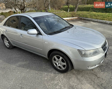 Сірий Хендай Соната, об'ємом двигуна 2 л та пробігом 420 тис. км за 3500 $, фото 6 на Automoto.ua