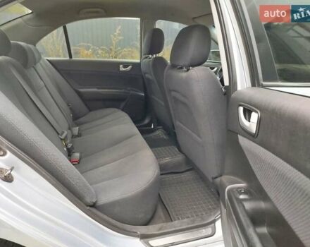 Серый Хендай Соната, объемом двигателя 2 л и пробегом 126 тыс. км за 5850 $, фото 18 на Automoto.ua