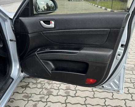 Серый Хендай Соната, объемом двигателя 2.36 л и пробегом 307 тыс. км за 5550 $, фото 39 на Automoto.ua