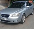 Серый Хендай Соната, объемом двигателя 3.34 л и пробегом 190 тыс. км за 6000 $, фото 1 на Automoto.ua