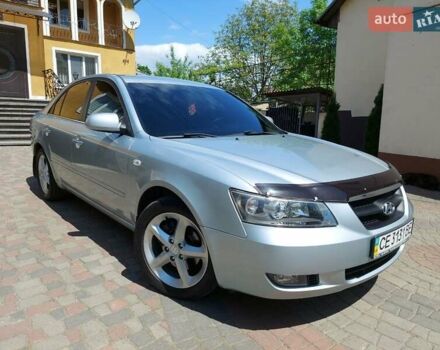 Хендай Соната 2007 в Черновцах на Automoto.ua Серый Хендай Соната, объемом двигателя 2.4 л и пробегом 135 тыс. км за 6000 $, фото 7 на Automoto.ua