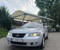 Сірий Хендай Соната, об'ємом двигуна 2.4 л та пробігом 250 тис. км за 4000 $, фото 1 на Automoto.ua