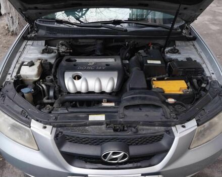 Серый Хендай Соната, объемом двигателя 2 л и пробегом 345 тыс. км за 4650 $, фото 8 на Automoto.ua