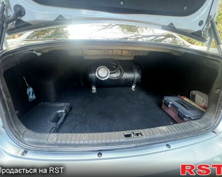 Серый Хендай Соната, объемом двигателя 2 л и пробегом 270 тыс. км за 5100 $, фото 9 на Automoto.ua