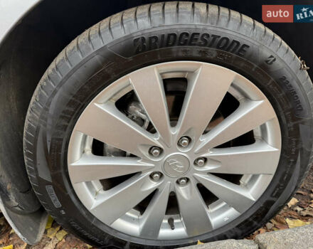 Серый Хендай Соната, объемом двигателя 2.4 л и пробегом 266 тыс. км за 8500 $, фото 53 на Automoto.ua