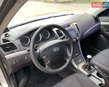 Хендай Соната 2008 в Киеве на Automoto.ua Серый Хендай Соната, объемом двигателя 2 л и пробегом 200 тыс. км за 5700 $, фото 35 на Automoto.ua