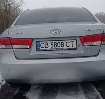 Сірий Хендай Соната, об'ємом двигуна 2 л та пробігом 195 тис. км за 5100 $, фото 5 на Automoto.ua