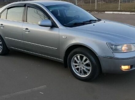 Серый Хендай Соната, объемом двигателя 2 л и пробегом 298 тыс. км за 5000 $, фото 1 на Automoto.ua