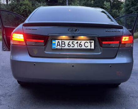 Сірий Хендай Соната, об'ємом двигуна 2.36 л та пробігом 197 тис. км за 6500 $, фото 7 на Automoto.ua