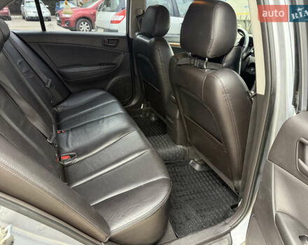 Серый Хендай Соната, объемом двигателя 2.4 л и пробегом 266 тыс. км за 8500 $, фото 20 на Automoto.ua