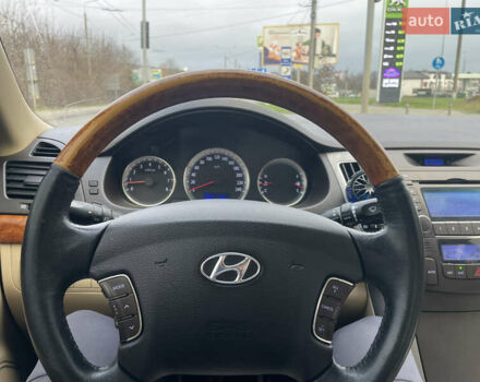 Серый Хендай Соната, объемом двигателя 2.36 л и пробегом 246 тыс. км за 6650 $, фото 15 на Automoto.ua