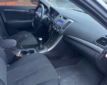 Серый Хендай Соната, объемом двигателя 2 л и пробегом 260 тыс. км за 4700 $, фото 11 на Automoto.ua