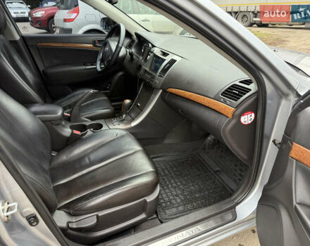 Серый Хендай Соната, объемом двигателя 2.4 л и пробегом 266 тыс. км за 8500 $, фото 19 на Automoto.ua