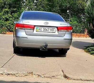 Серый Хендай Соната, объемом двигателя 2 л и пробегом 278 тыс. км за 6800 $, фото 3 на Automoto.ua