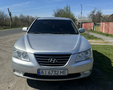 Серый Хендай Соната, объемом двигателя 2 л и пробегом 273 тыс. км за 6300 $, фото 3 на Automoto.ua