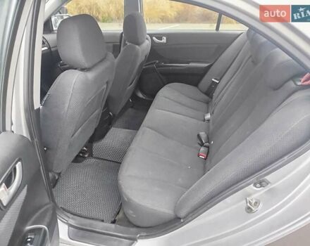 Сірий Хендай Соната, об'ємом двигуна 1.99 л та пробігом 350 тис. км за 6200 $, фото 17 на Automoto.ua
