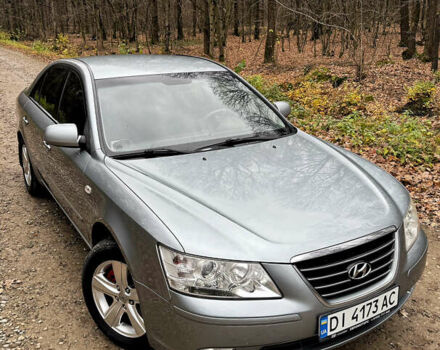 Серый Хендай Соната, объемом двигателя 2 л и пробегом 234 тыс. км за 5500 $, фото 1 на Automoto.ua