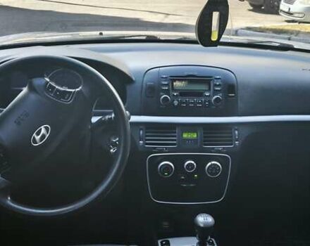 Хендай Соната 2008 у Києві на Automoto.ua Сірий Хендай Соната, об'ємом двигуна 2 л та пробігом 186 тис. км за 5300 $, фото 9 на Automoto.ua