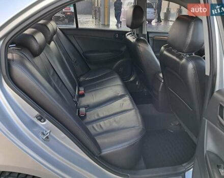 Хендай Соната 2008 у Хмельницькому на Automoto.ua Сірий Хендай Соната, об'ємом двигуна 2.4 л та пробігом 212 тис. км за 6500 $, фото 4 на Automoto.ua