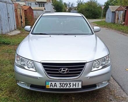 Серый Хендай Соната, объемом двигателя 2 л и пробегом 177 тыс. км за 7100 $, фото 6 на Automoto.ua