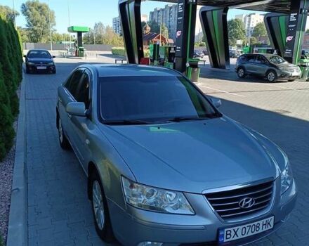Серый Хендай Соната, объемом двигателя 2 л и пробегом 221 тыс. км за 6500 $, фото 5 на Automoto.ua