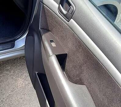 Серый Хендай Соната, объемом двигателя 2 л и пробегом 278 тыс. км за 6800 $, фото 9 на Automoto.ua