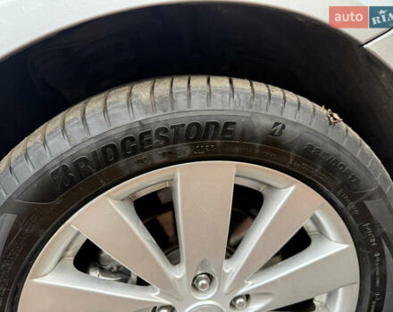 Серый Хендай Соната, объемом двигателя 2.4 л и пробегом 266 тыс. км за 8500 $, фото 54 на Automoto.ua