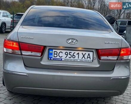 Серый Хендай Соната, объемом двигателя 2 л и пробегом 115 тыс. км за 7800 $, фото 9 на Automoto.ua