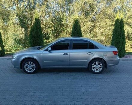 Серый Хендай Соната, объемом двигателя 2 л и пробегом 221 тыс. км за 6500 $, фото 8 на Automoto.ua