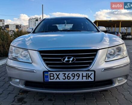 Хендай Соната 2008 у Хмельницькому на Automoto.ua Сірий Хендай Соната, об'ємом двигуна 2.4 л та пробігом 212 тис. км за 6500 $, фото 3 на Automoto.ua