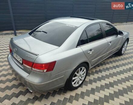 Сірий Хендай Соната, об'ємом двигуна 3.34 л та пробігом 280 тис. км за 7000 $, фото 25 на Automoto.ua